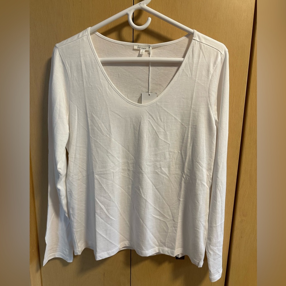 SKIN Worldwide White Long Sleeve Tee Shirt - NWT Size Small
